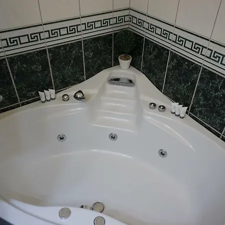 Deluxe Pervan * Split