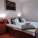 Deluxe Pervan Apartamento
