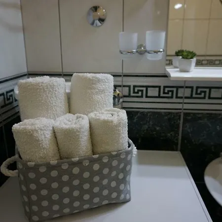 Deluxe Pervan * سبليت