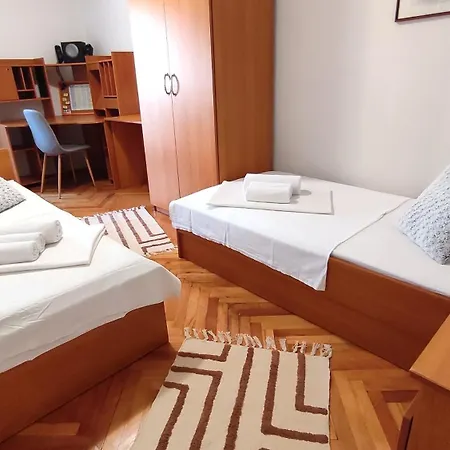 Deluxe Pervan Apartamento