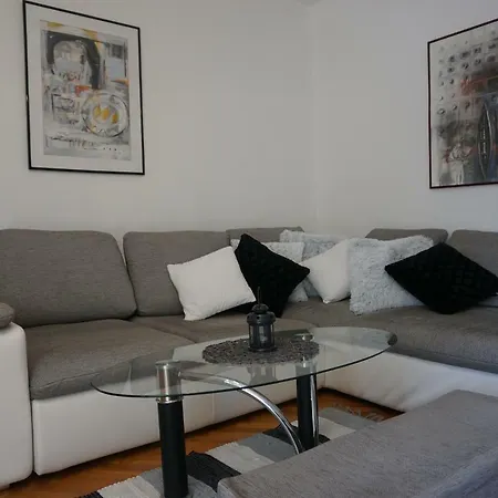 Deluxe Pervan Apartman Split